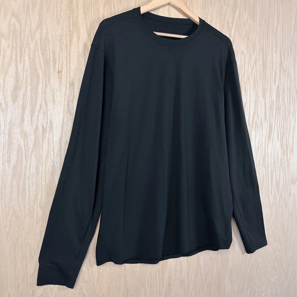Lululemon Long Sleeve Crewneck - Picture 4 of 8
